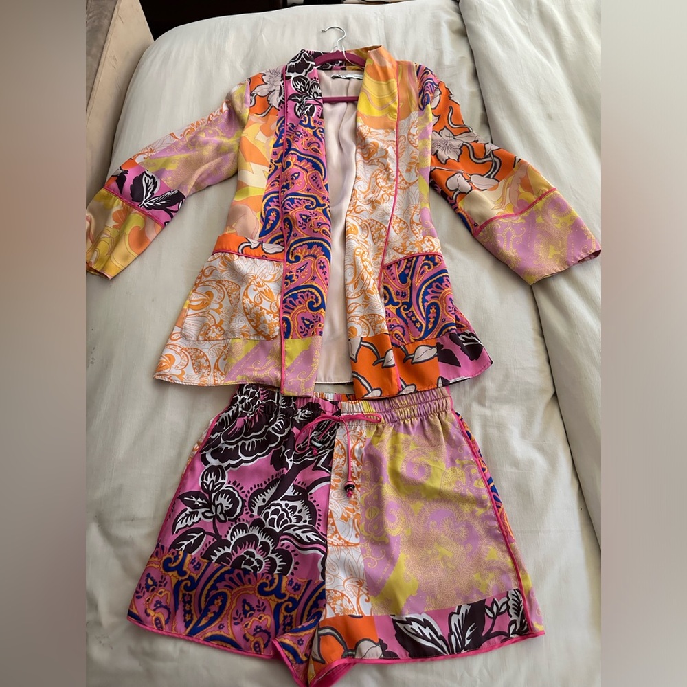 Zara Silky Patterned Komono Short Set